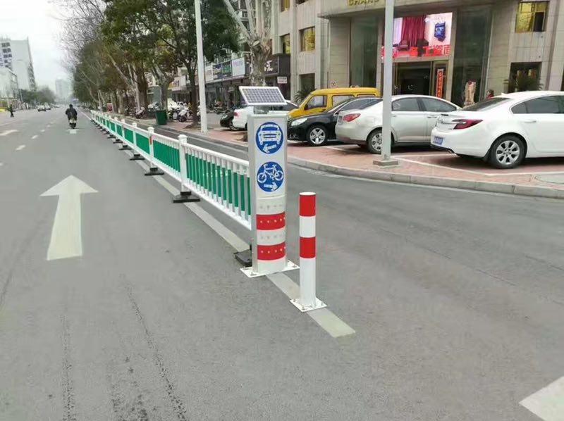 道路護欄