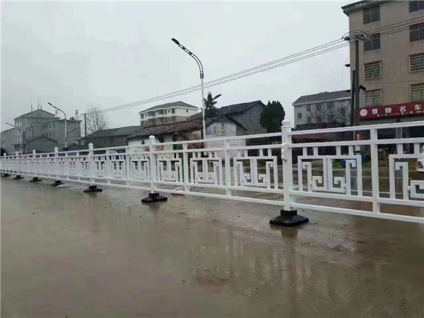 道路護欄